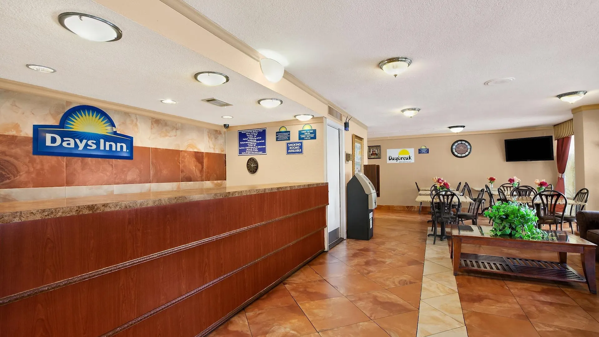 Hotel Days By Wyndham Downtown 2*