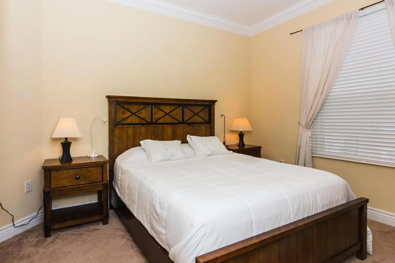 3br 2bath Balcony 5min Conv Center 1410ft Сasa de vacaciones