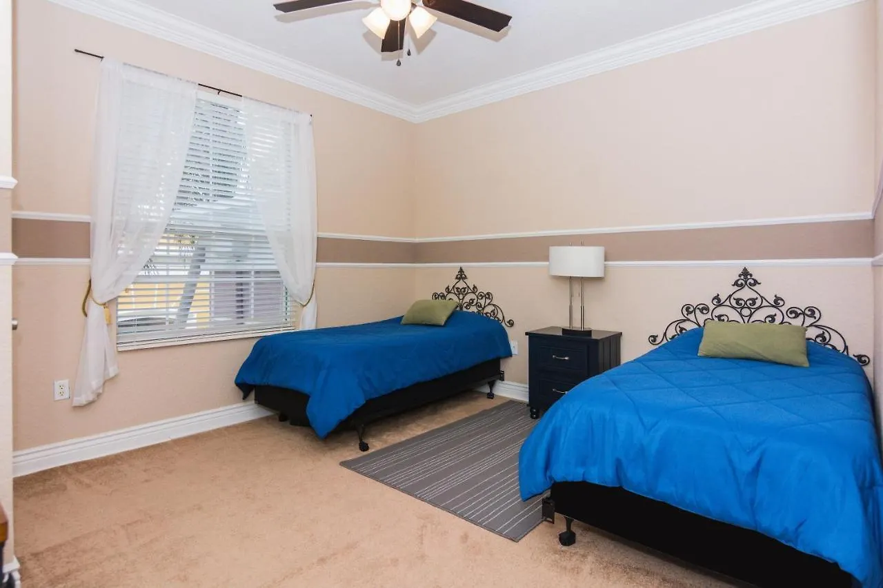 Сasa de vacaciones 3br 2bath Balcony 5min Conv Center 1410ft *