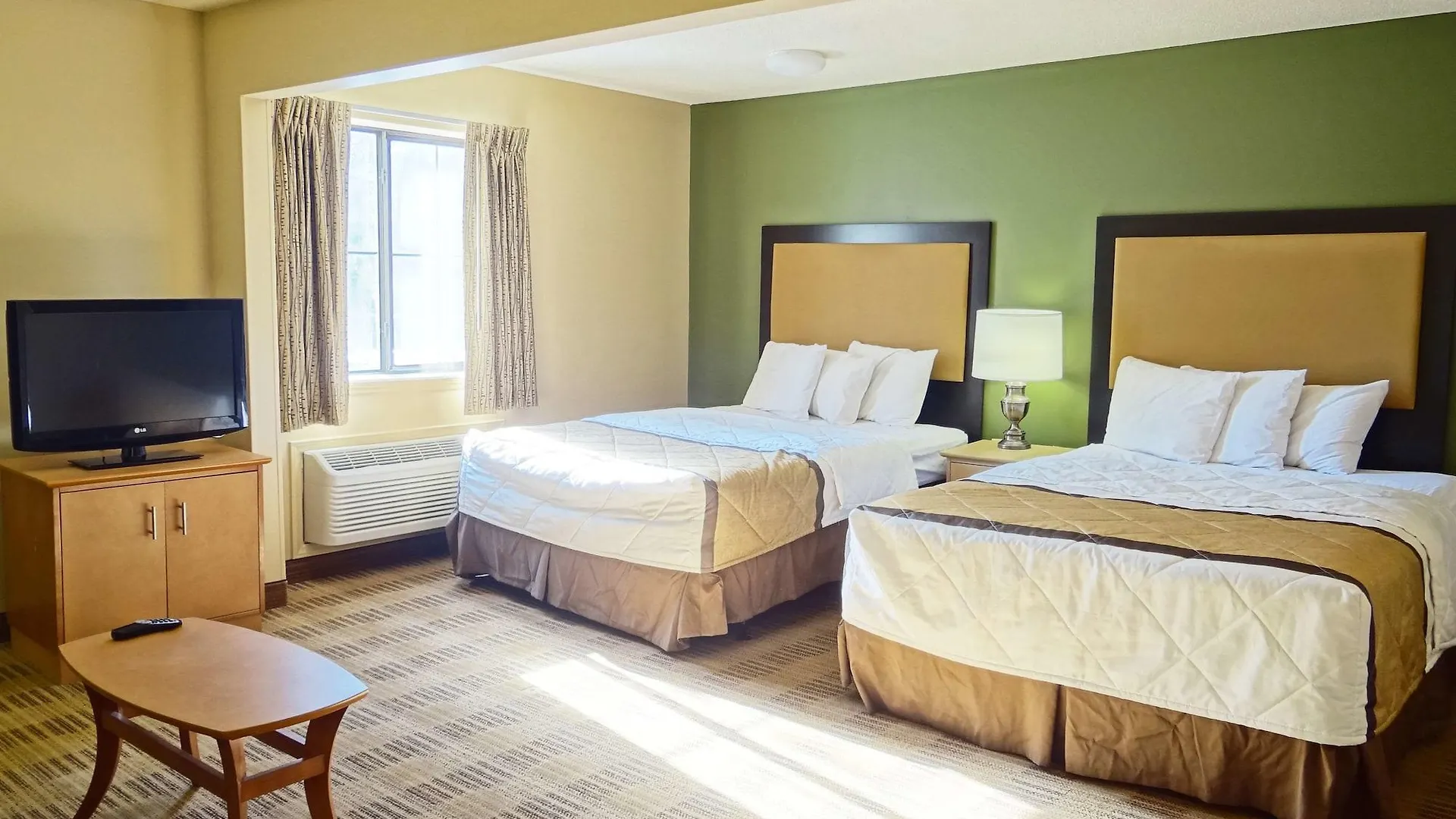 Hotel Extended America - - Theme Parks - Vineland Rd