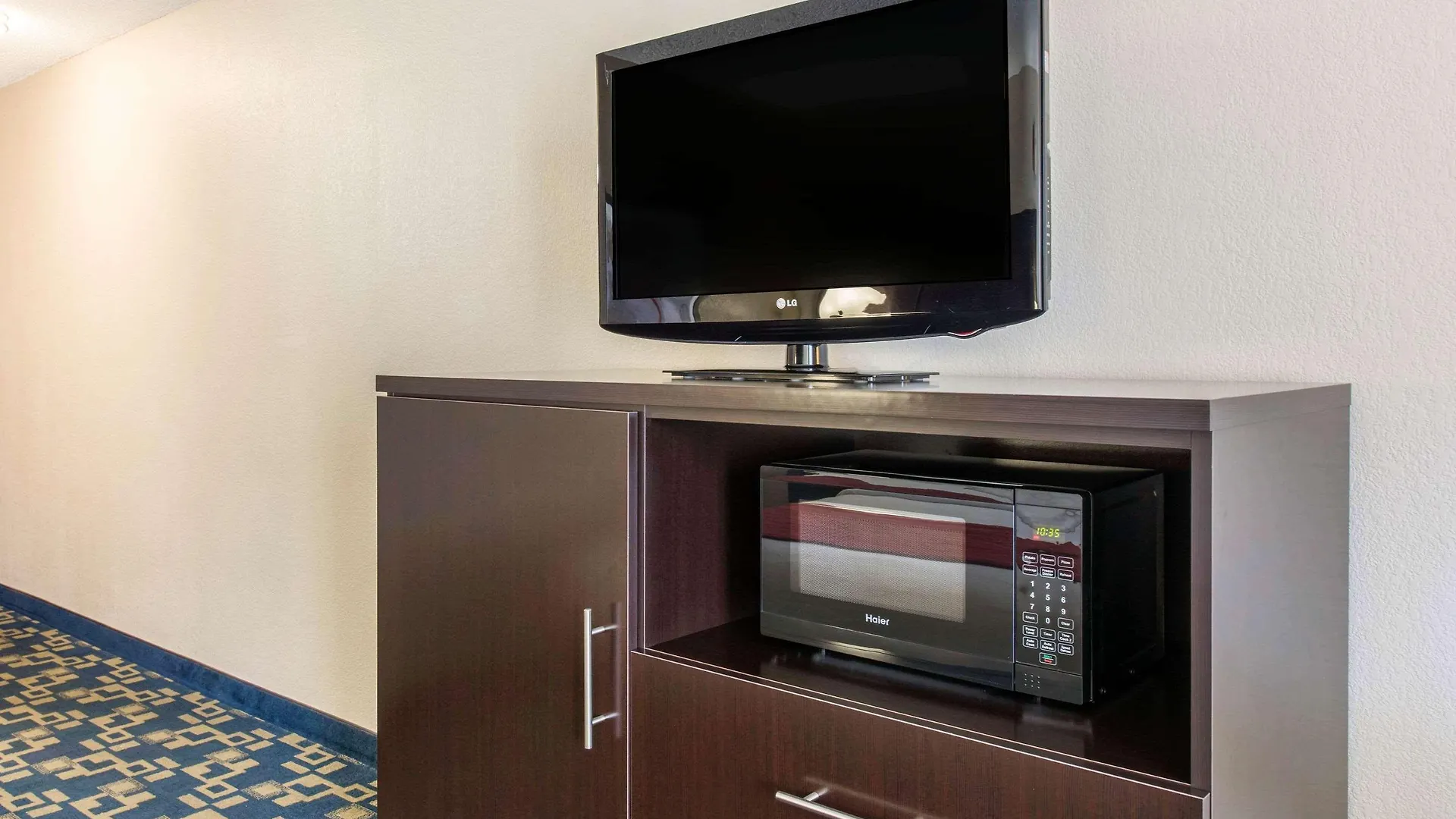 Comfort & Near Universal Resort-convention Ctr Hotel