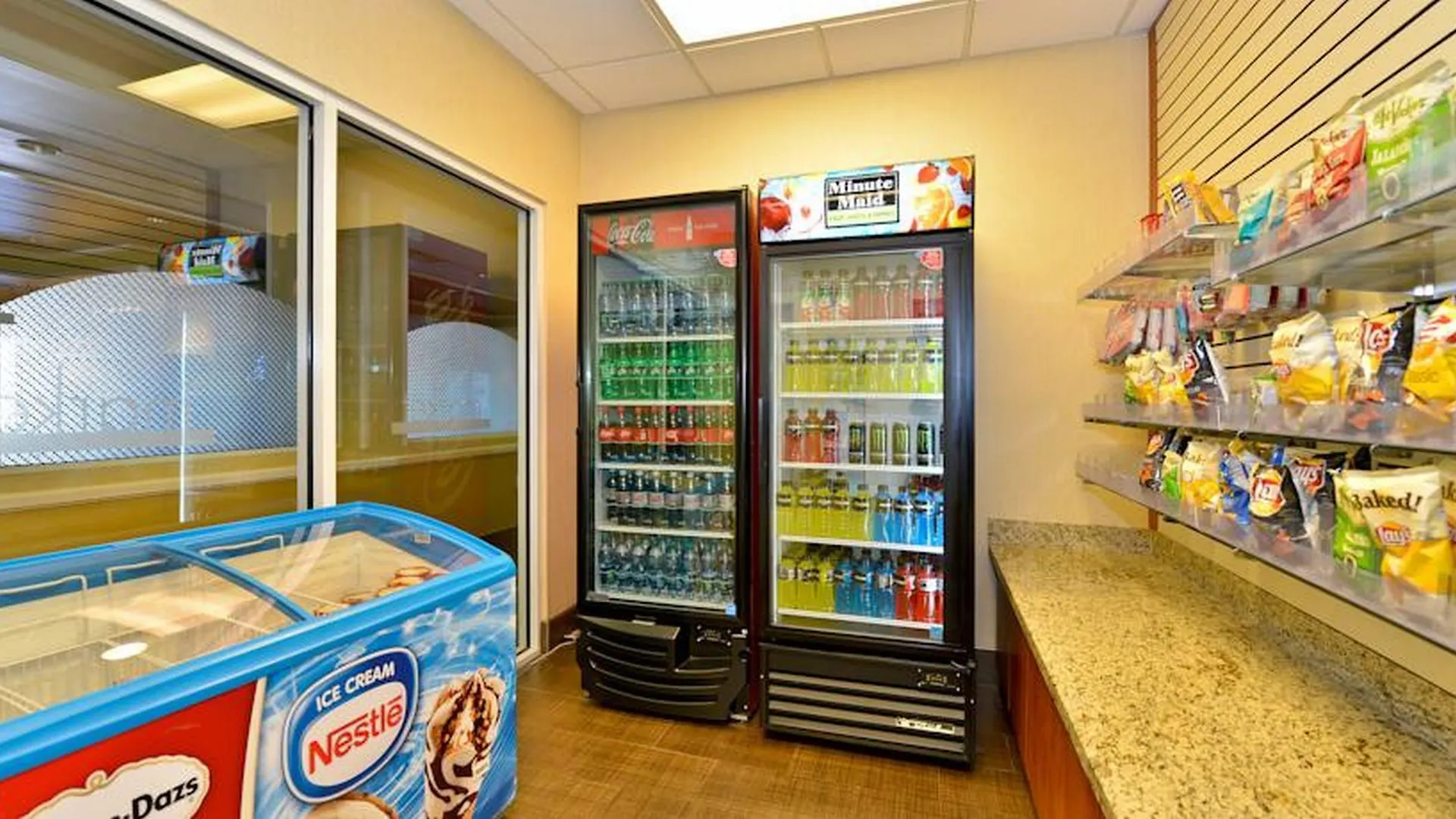 Hotel Comfort & Near Universal Resort-convention Ctr 3*