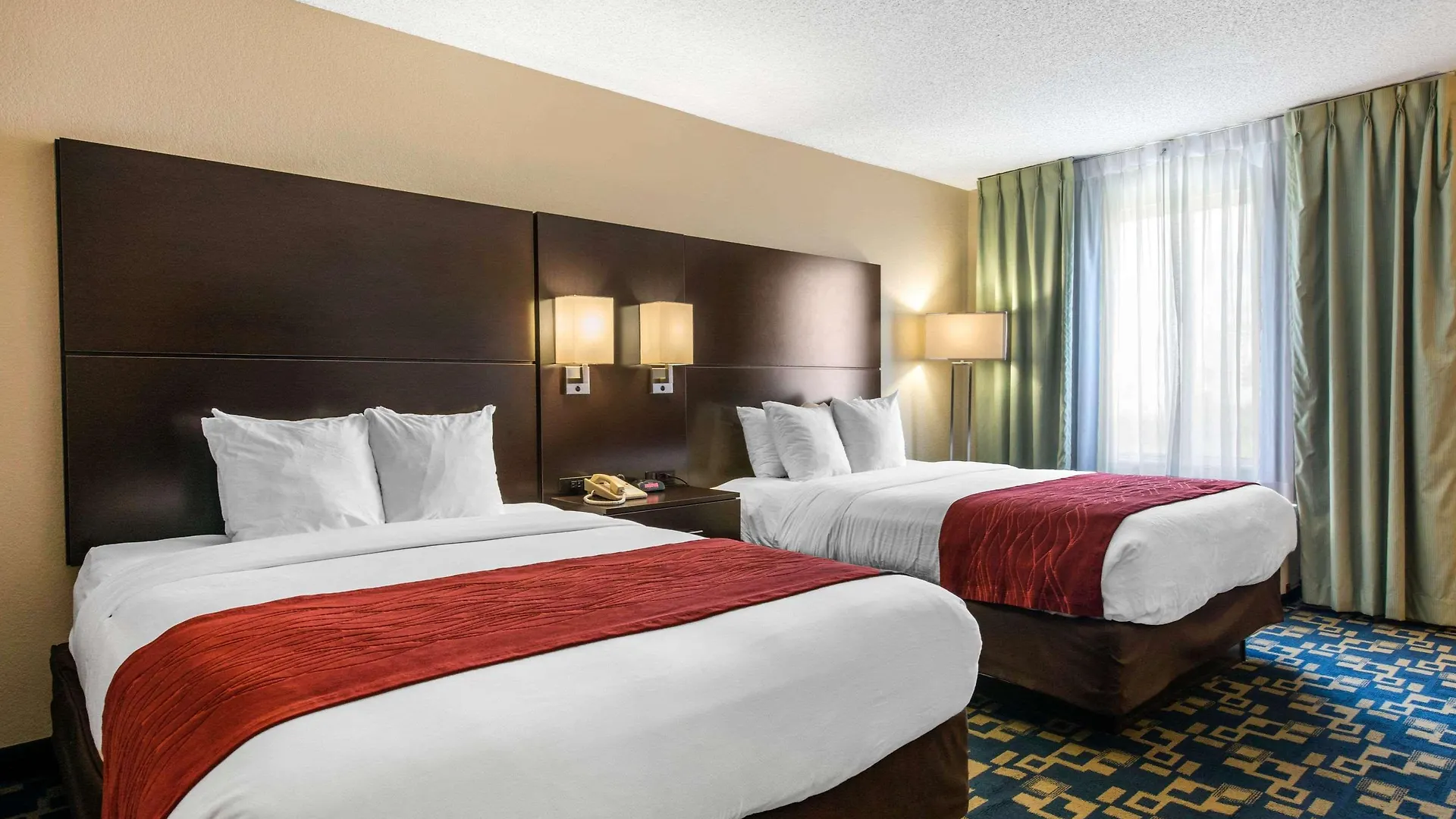 Comfort & Near Universal Resort-convention Ctr Hotel 3*
