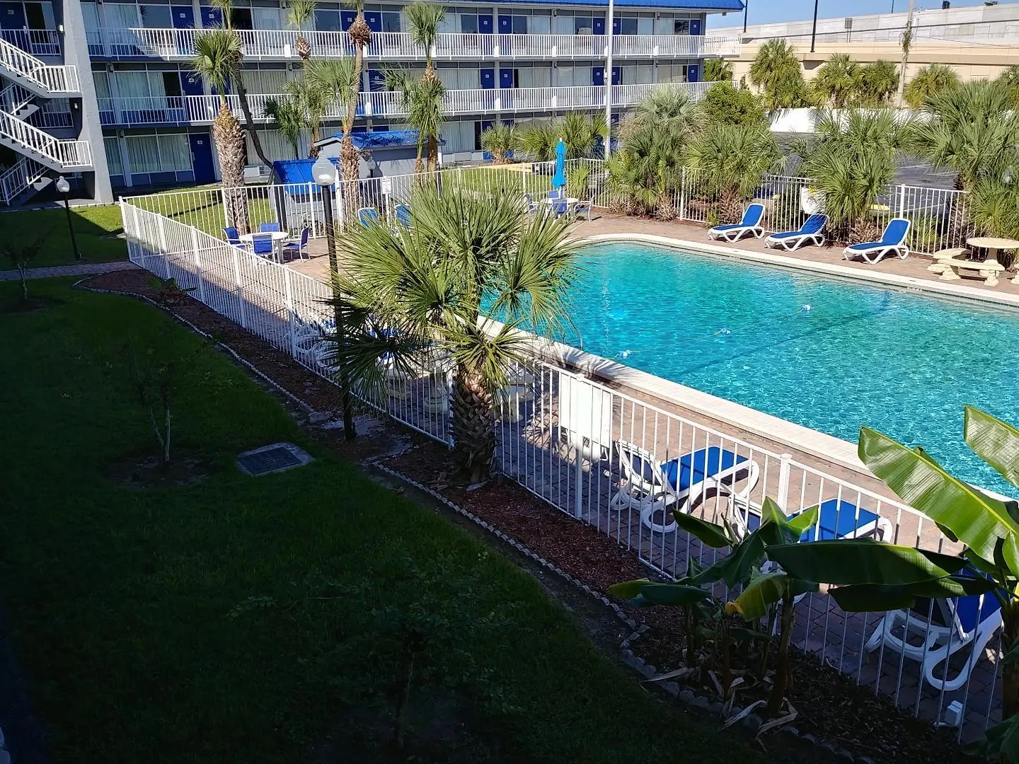 Days By Wyndham Downtown 2*