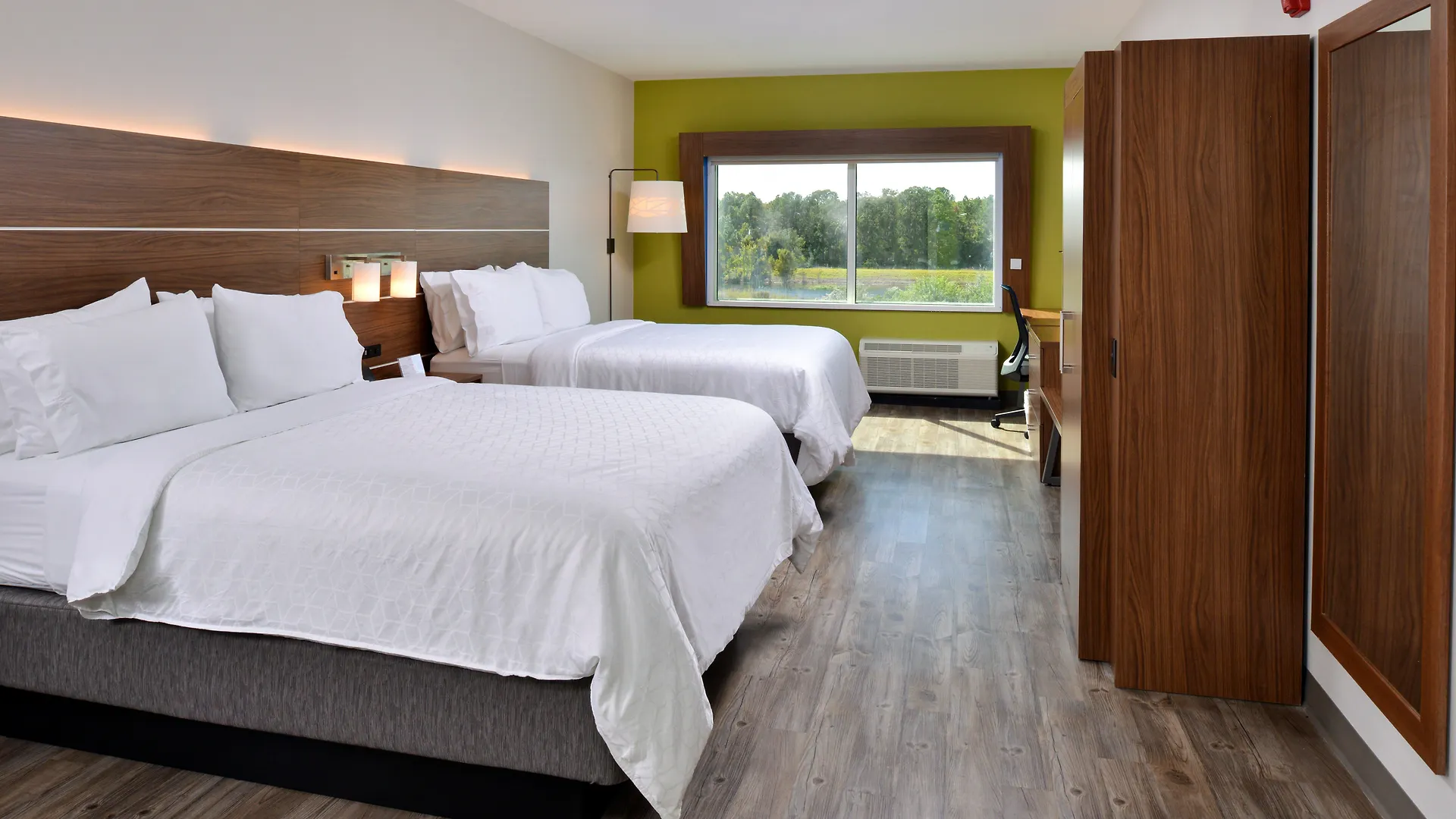 Express Orlando - South Park By Ihg Hotel