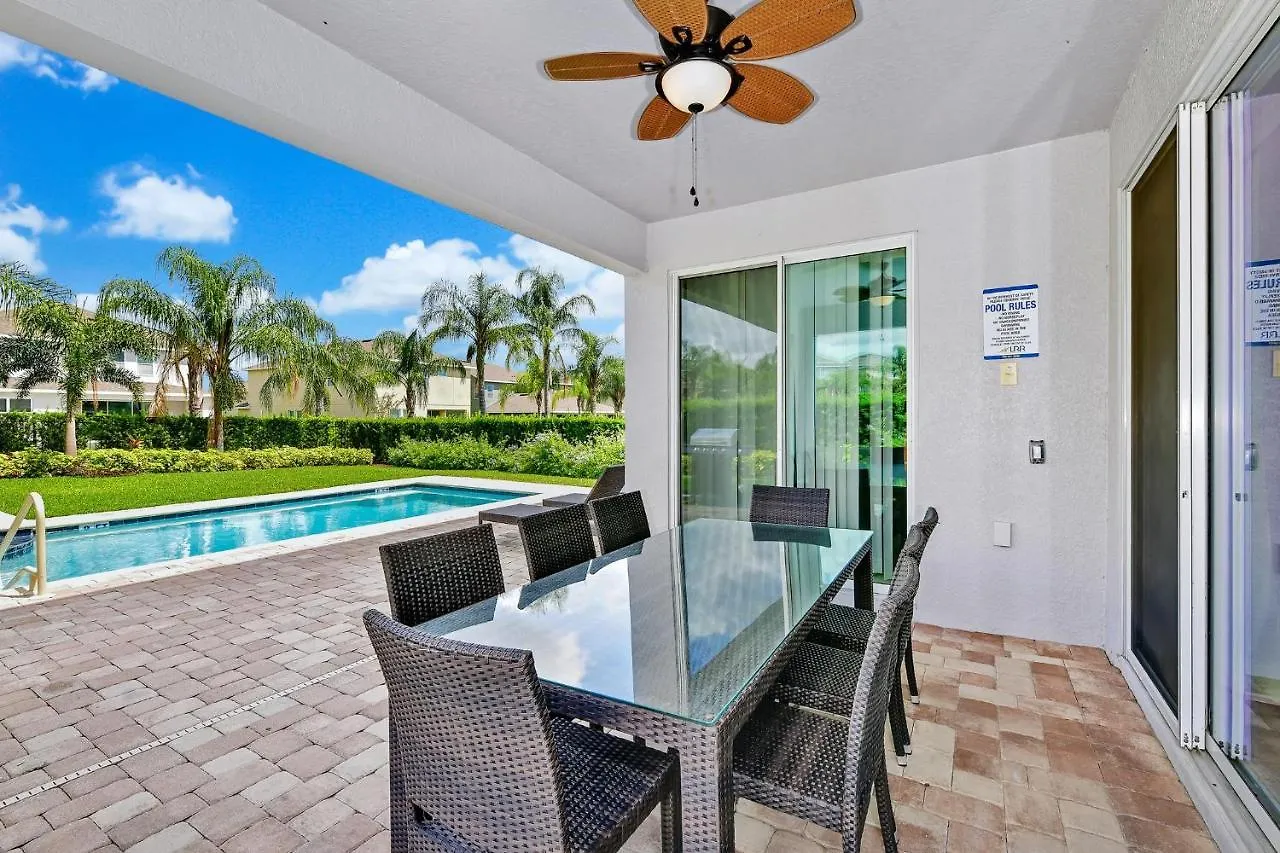 Cozy By Rentyl Near With Private Pool & Amenities - 470b *