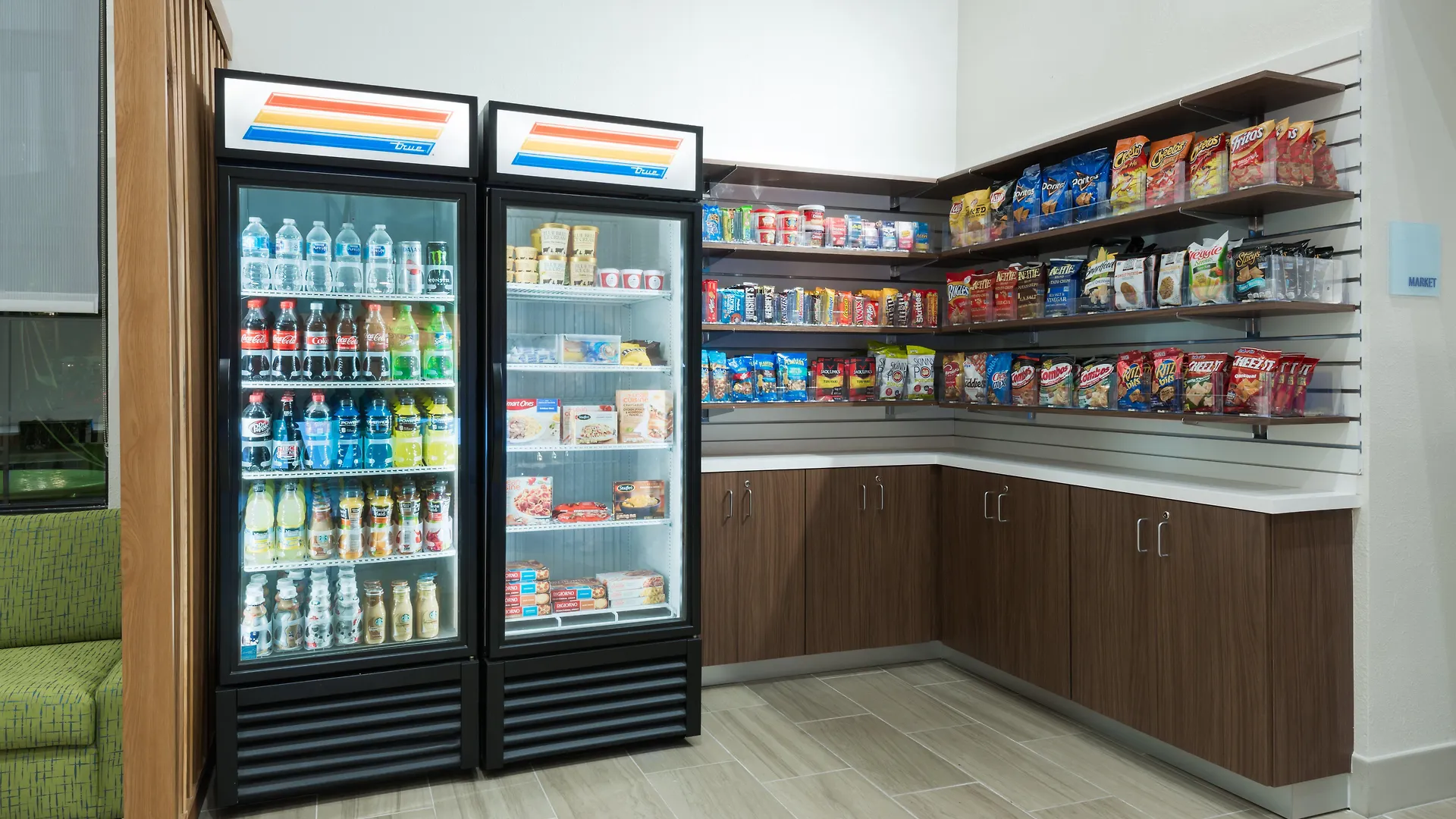 Express & - Nearest Universal By Ihg Hotel Orlando