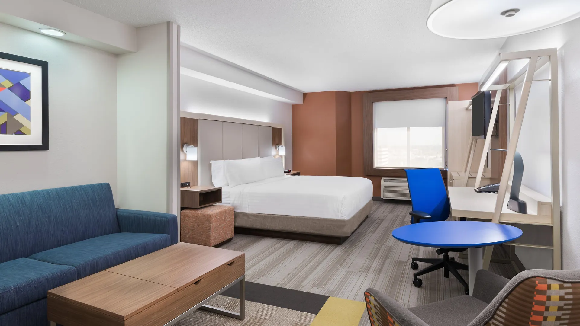 Hotel Express & - Nearest Universal By Ihg