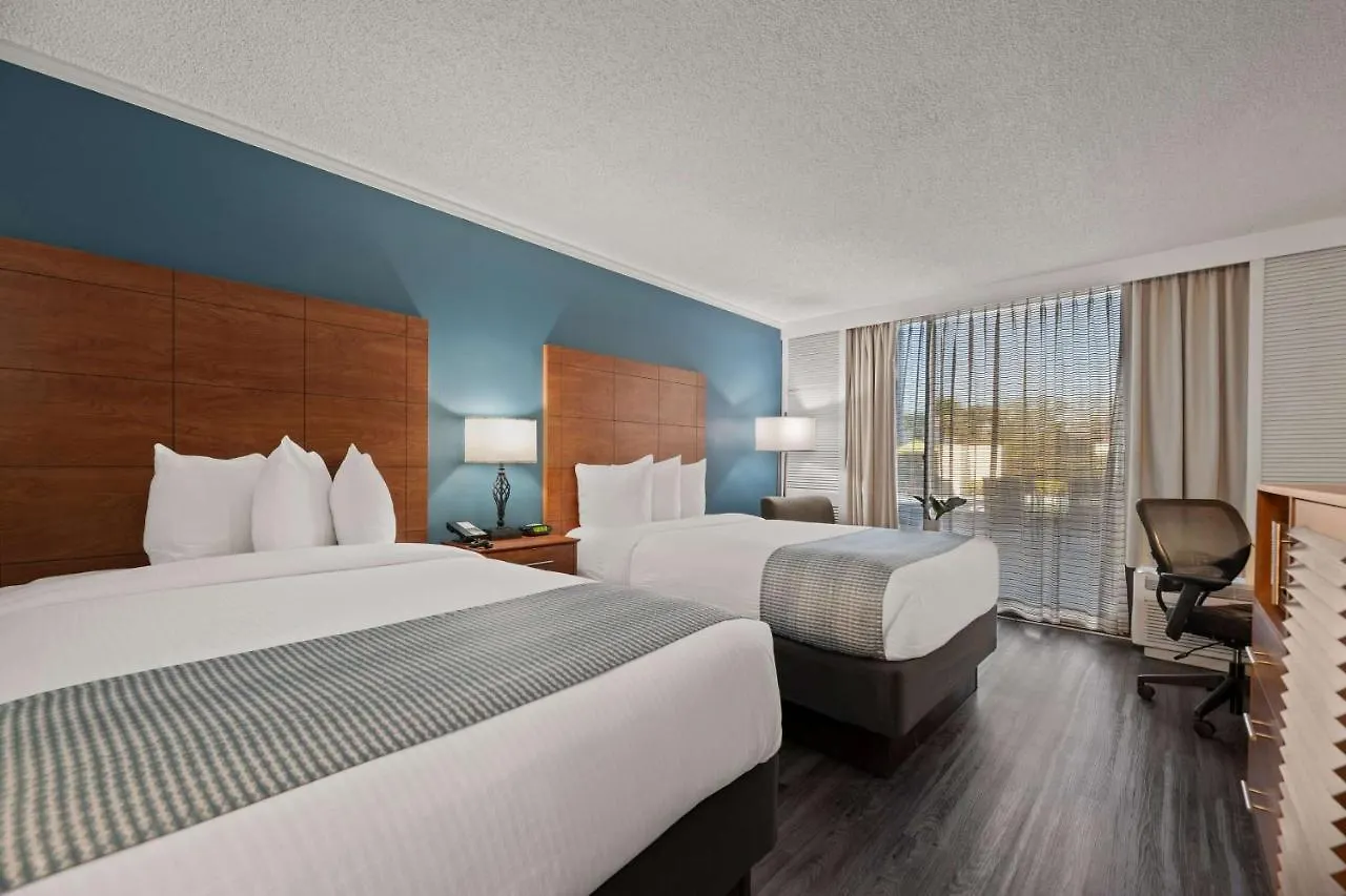 Western Gateway Hotel 4*