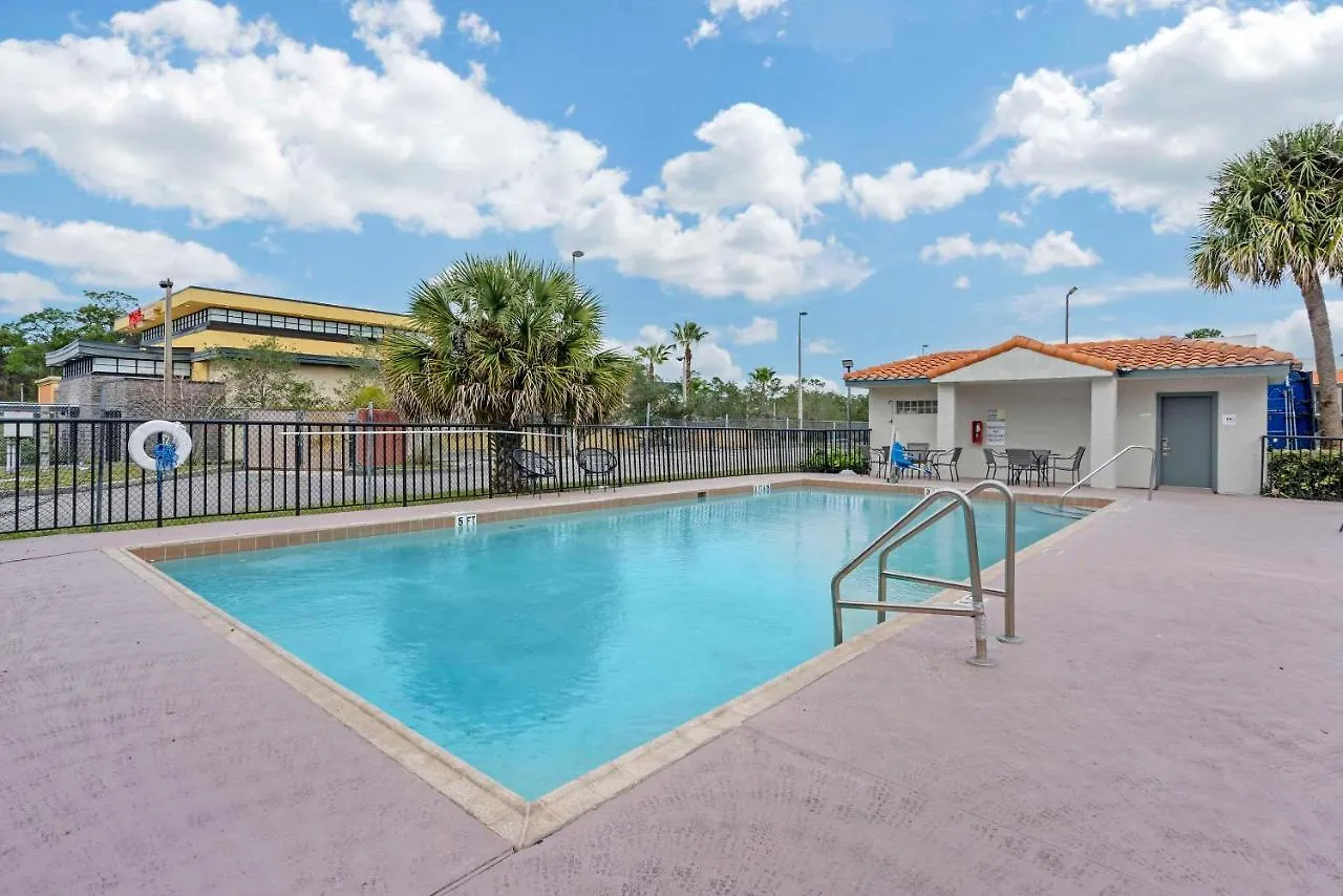 Otel Quality & Orlando East - Ucf Area