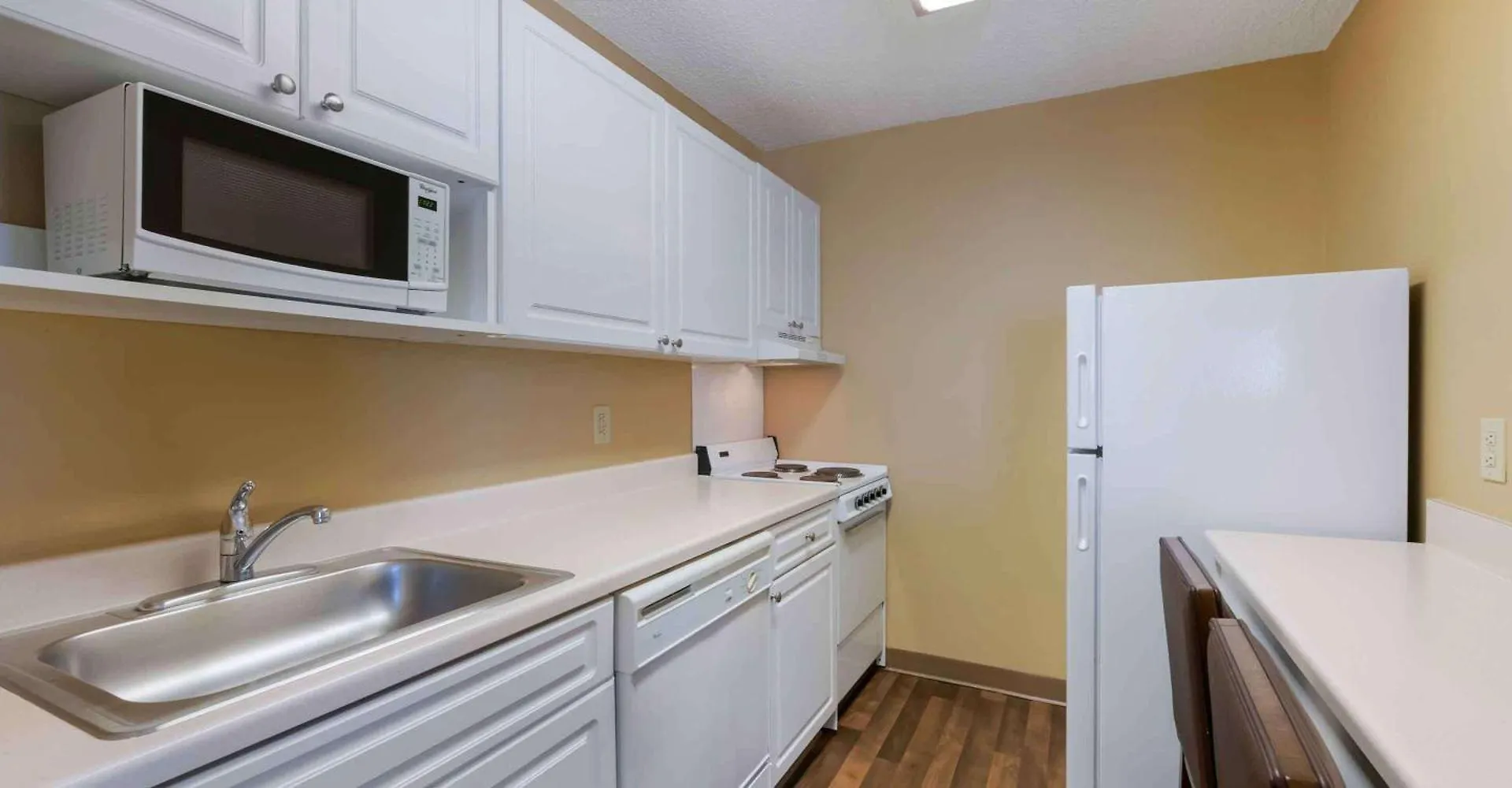 Hotel Extended America - - Theme Parks - Vineland Rd