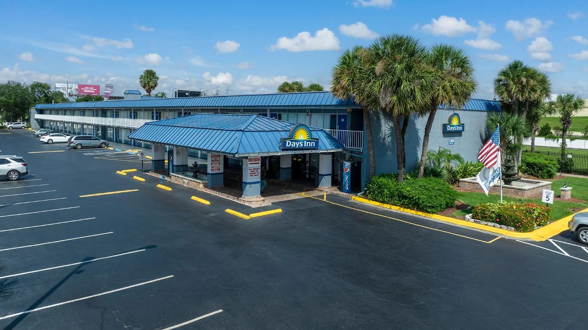 Days By Wyndham Downtown 2*