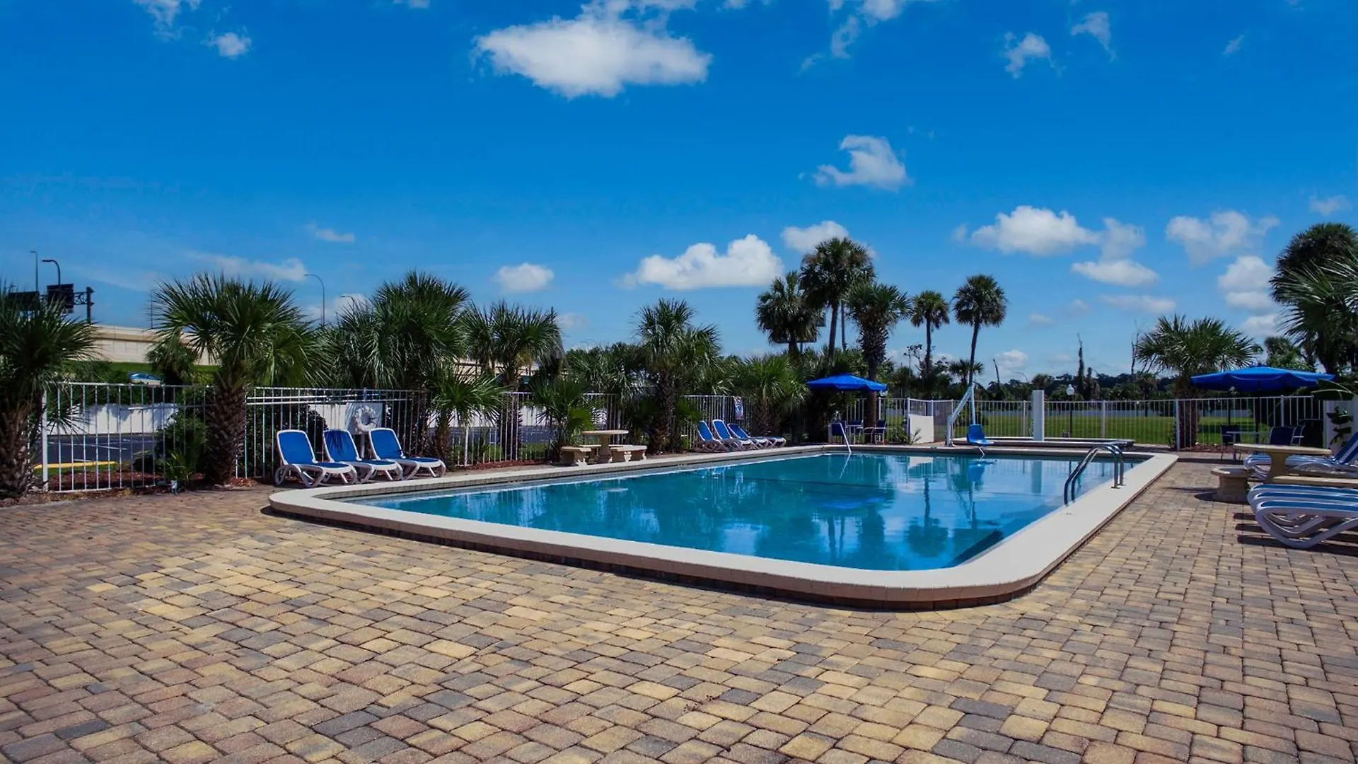 Days By Wyndham Downtown Orlando