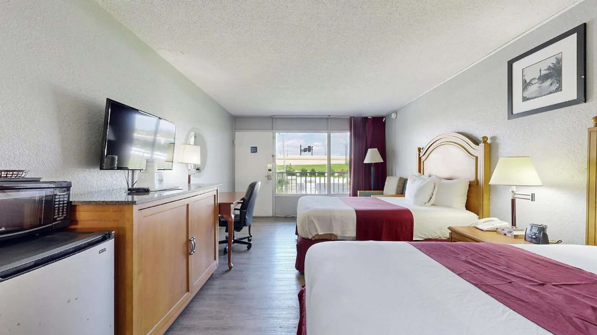 Hotel Days By Wyndham Downtown Orlando