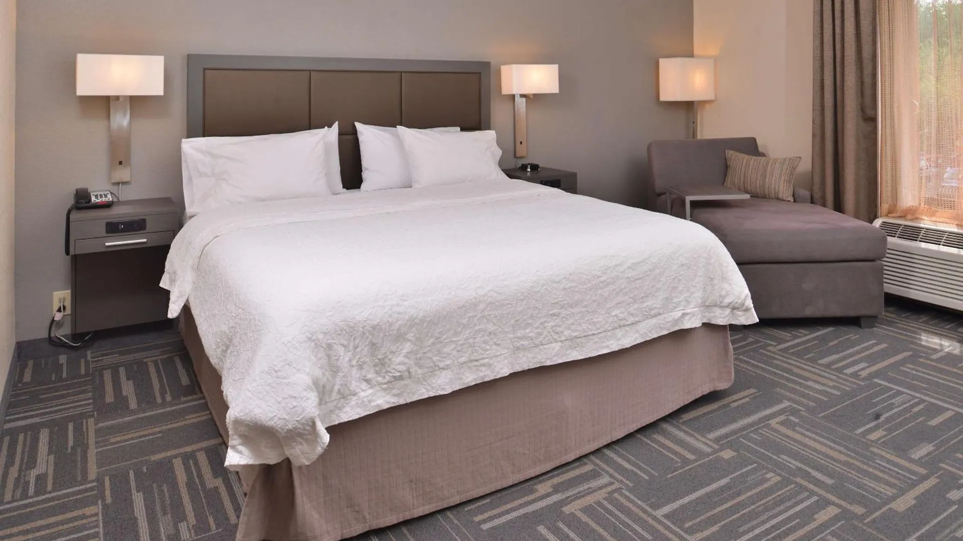 Hampton Closest To Universal Hotel 3*