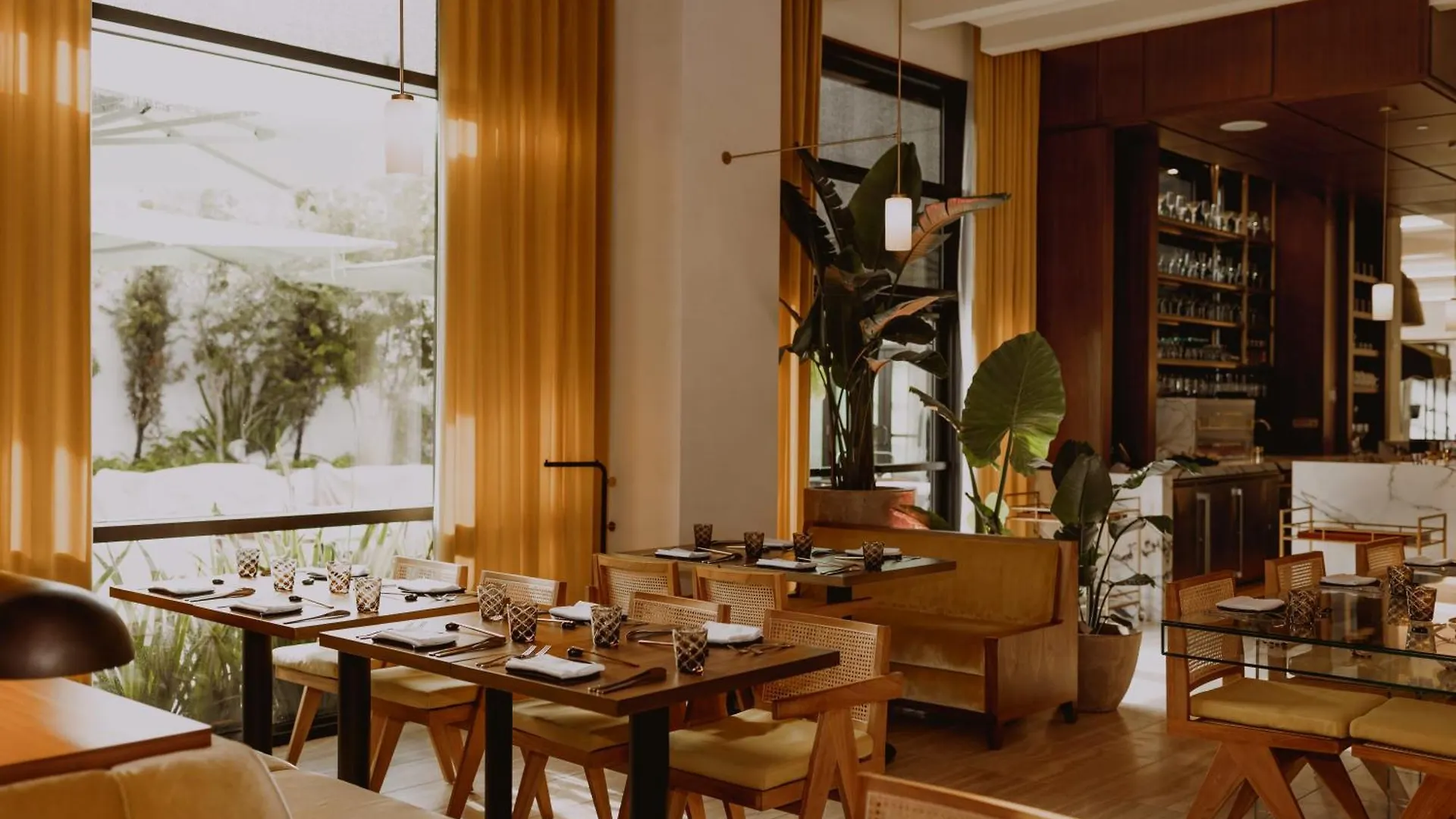 Ette Luxury & Hotell Four Corners