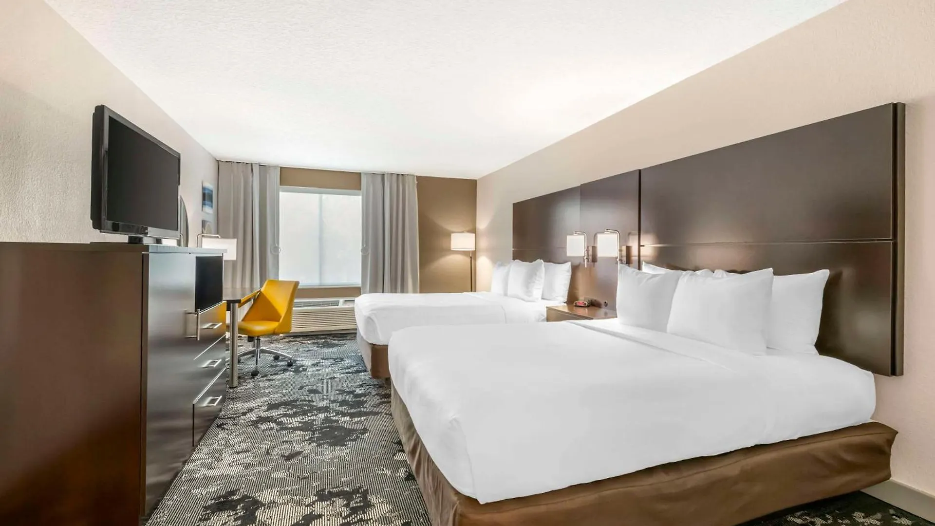 Comfort & Near Universal Resort-convention Ctr