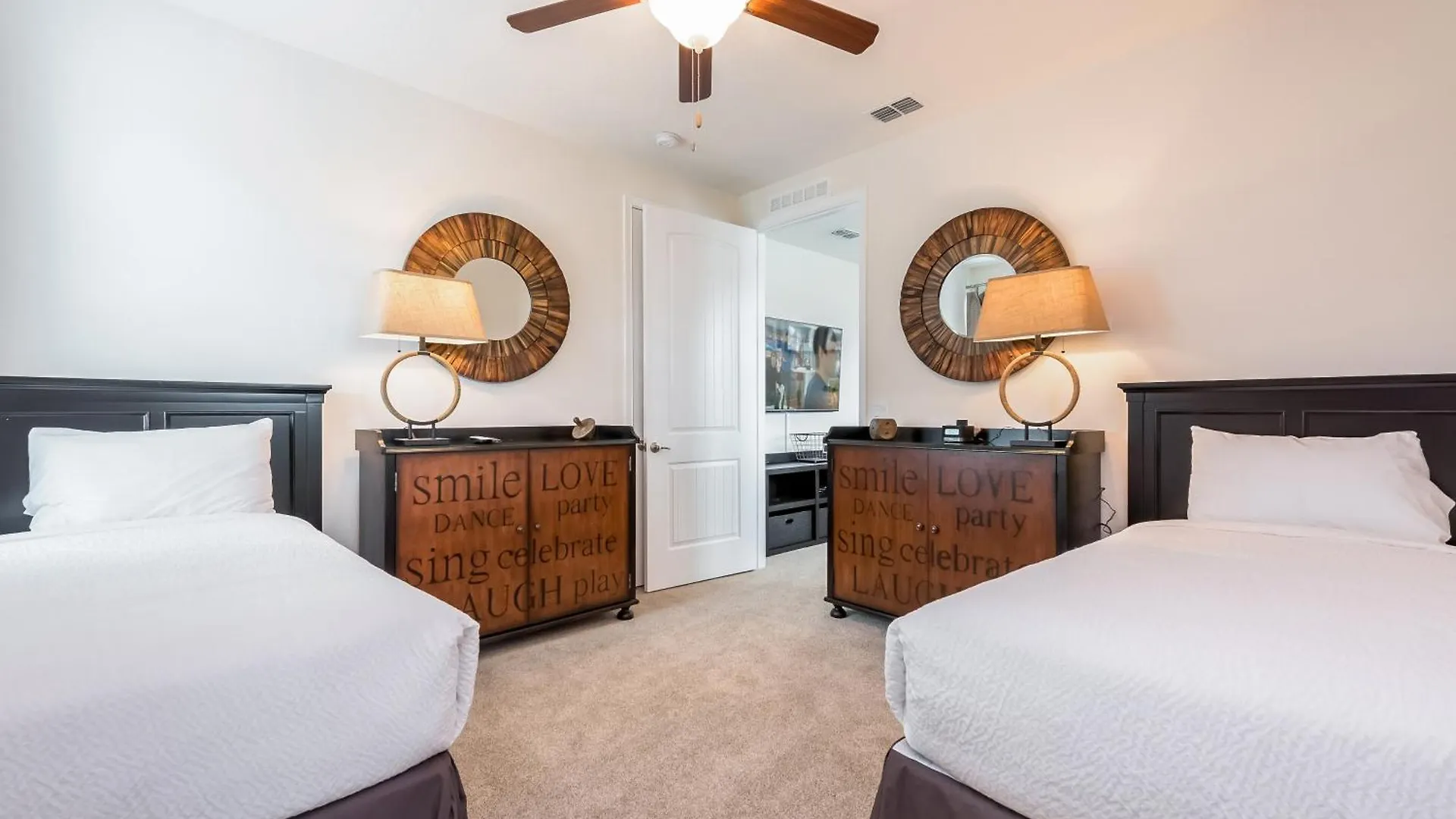 בית נופש Cozy By Rentyl Near With Private Pool & Amenities - 470b אורלנדו