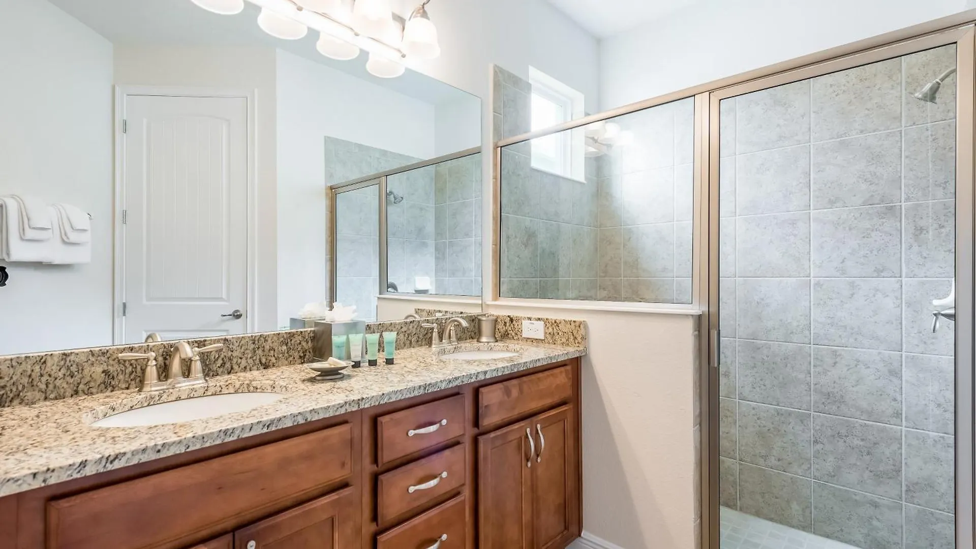 Cozy By Rentyl Near With Private Pool & Amenities - 470b בית נופש