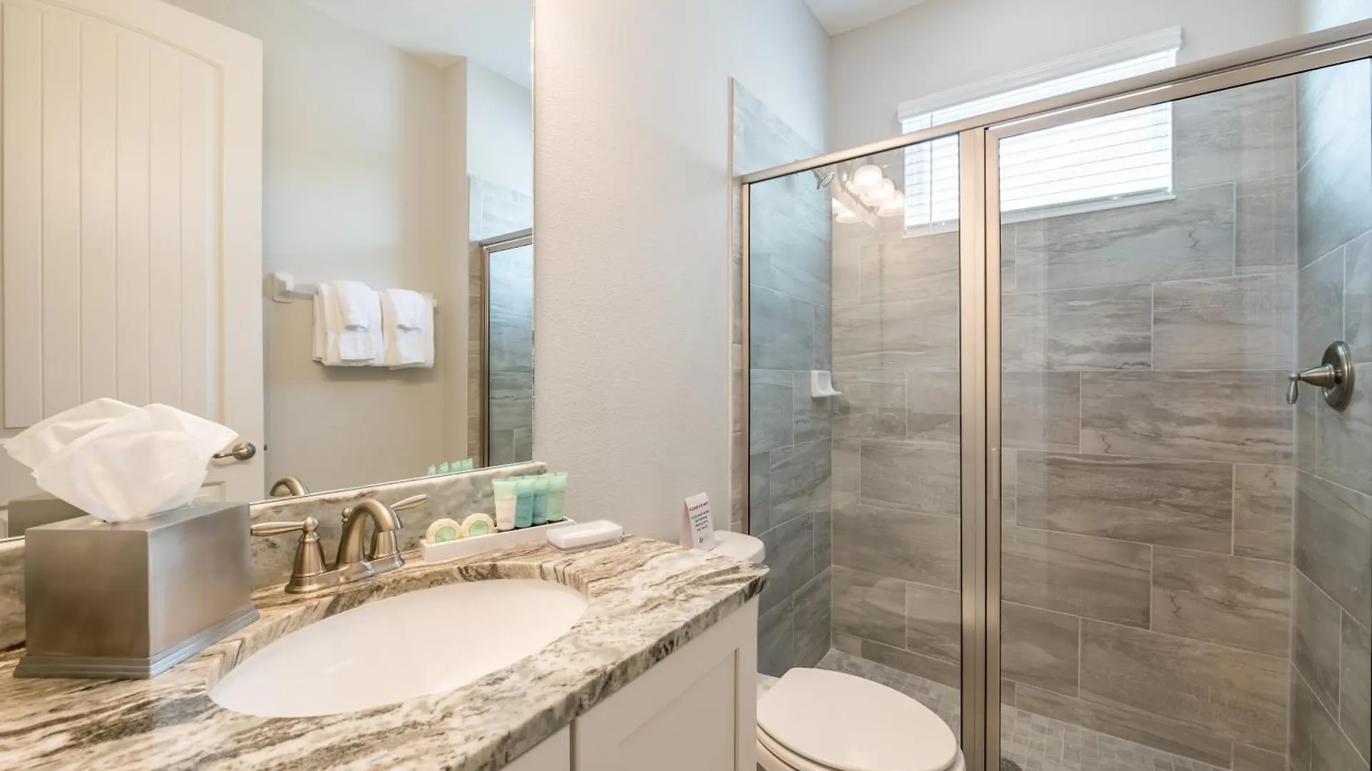 Fantastic Elite By Rentyl Near With Private Pool, Game Room, Movie & Amenities - 290f Orlando