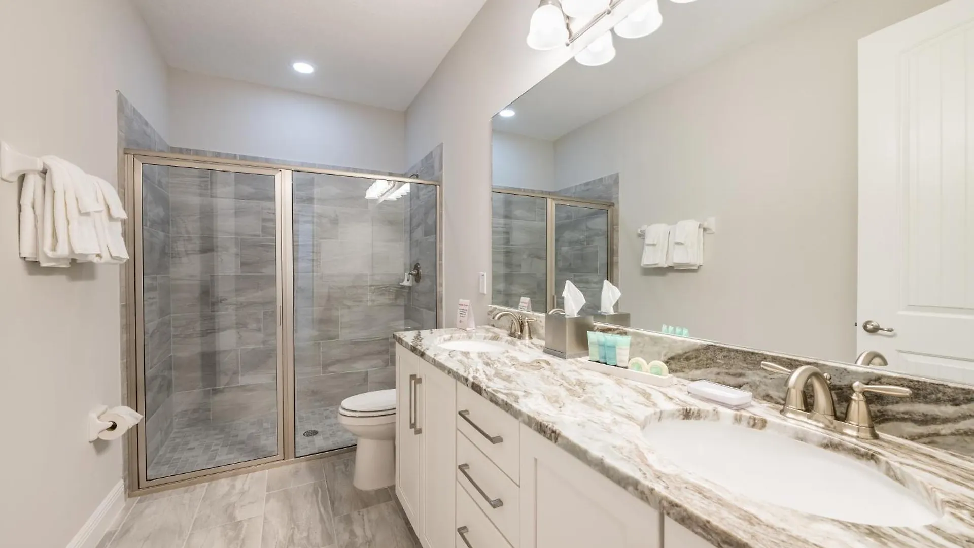 Fantastic Elite By Rentyl Near With Private Pool, Game Room, Movie & Amenities - 290f Orlando