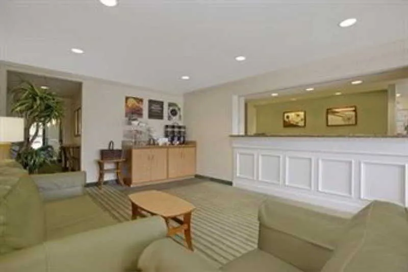 Extended America - - Theme Parks - Vineland Rd Hotel 2*