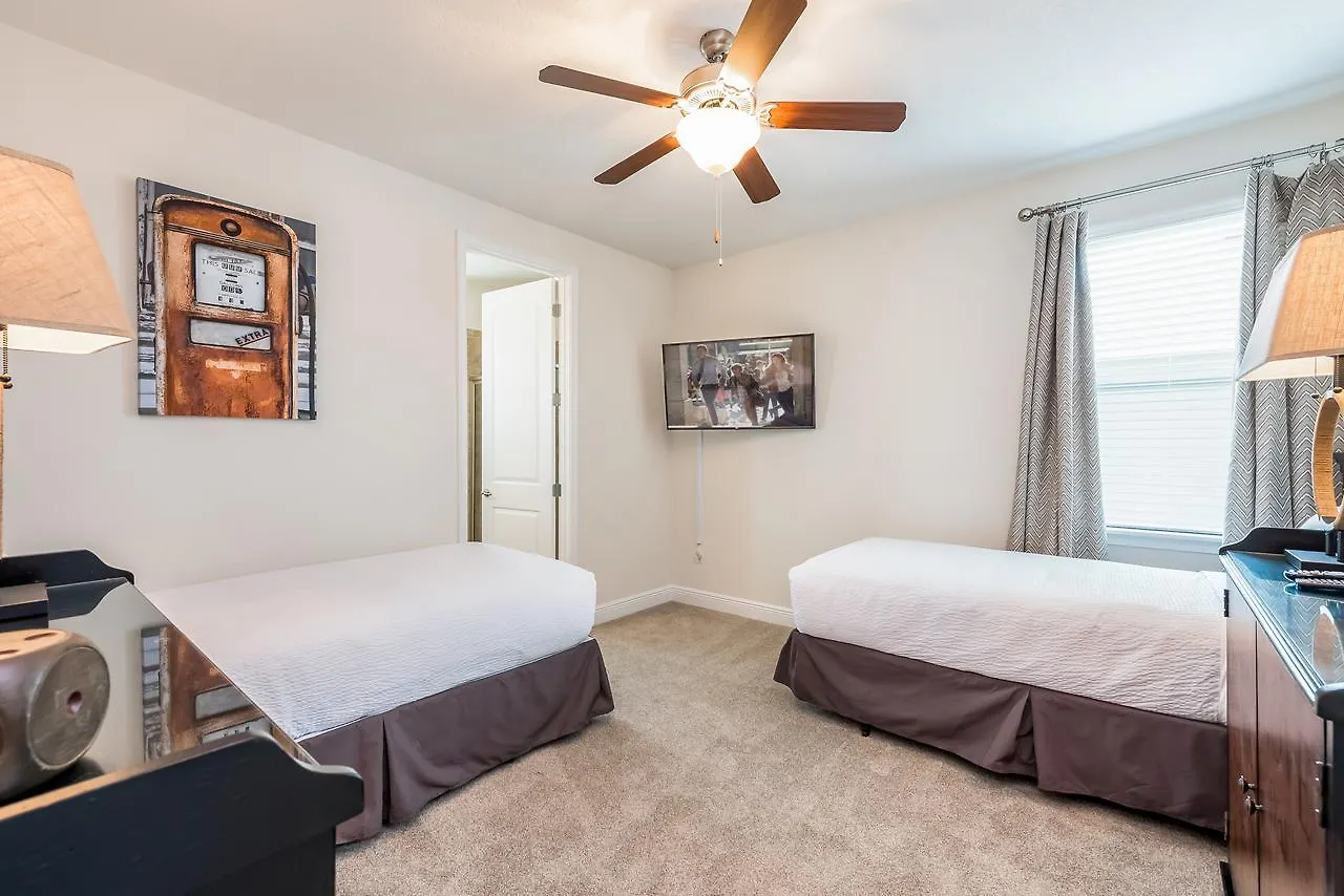 בית נופש Cozy By Rentyl Near With Private Pool & Amenities - 470b אורלנדו