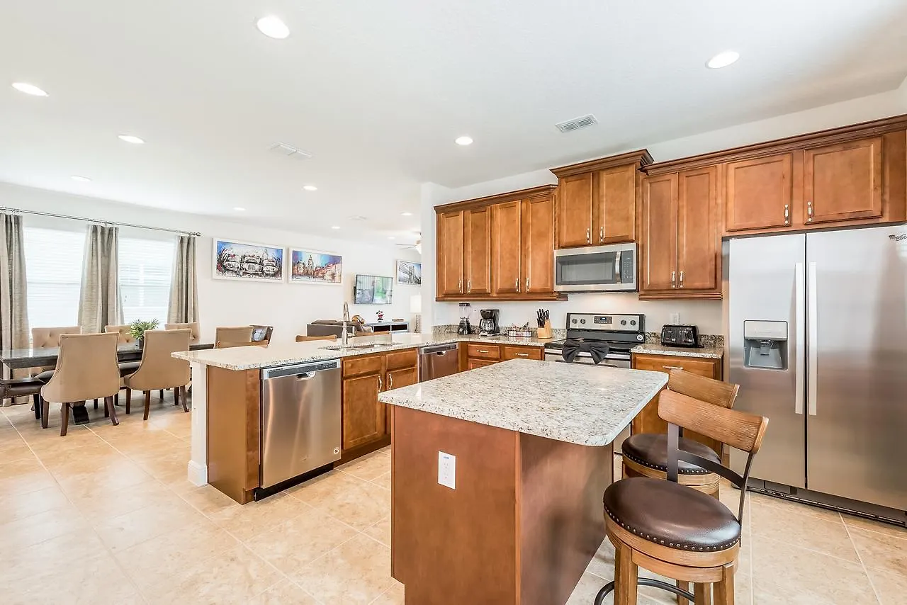 בית נופש Cozy By Rentyl Near With Private Pool & Amenities - 470b