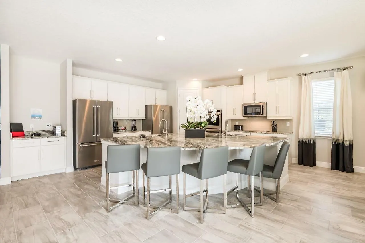 Fantastic Elite By Rentyl Near With Private Pool, Game Room, Movie & Amenities - 290f