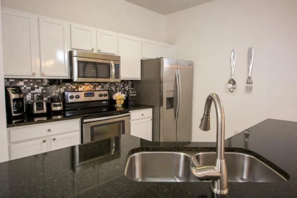 Private Pool And Bunk Beds Plenty Of Room! Townhouse * Orlando