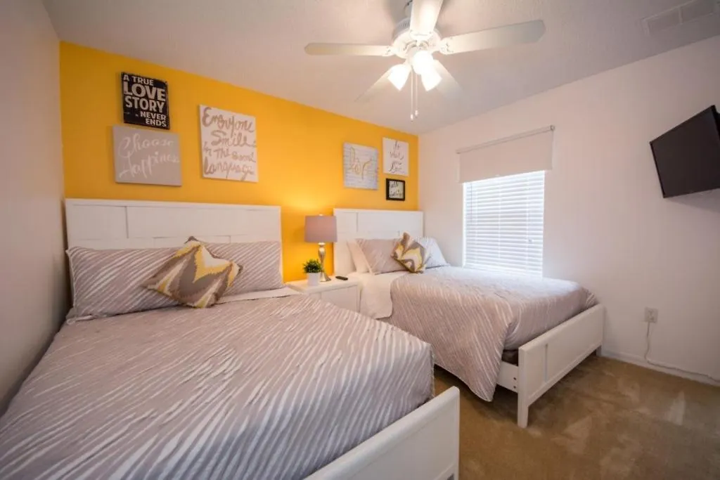 Private Pool And Bunk Beds Plenty Of Room! Townhouse Hébergement de vacances