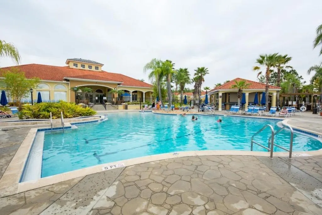 Hébergement de vacances Private Pool And Bunk Beds Plenty Of Room! Townhouse *