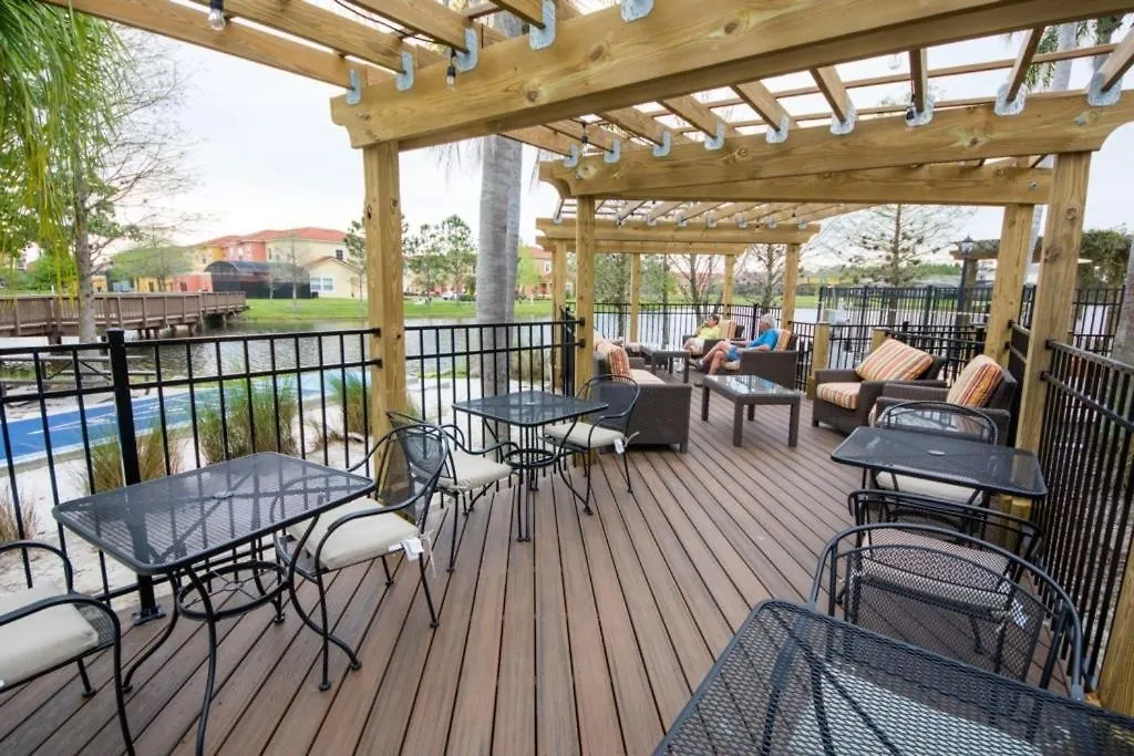 Hébergement de vacances Private Pool And Bunk Beds Plenty Of Room! Townhouse *