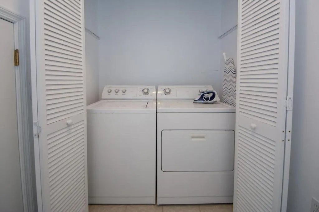 Private Pool And Bunk Beds Plenty Of Room! Townhouse Orlando