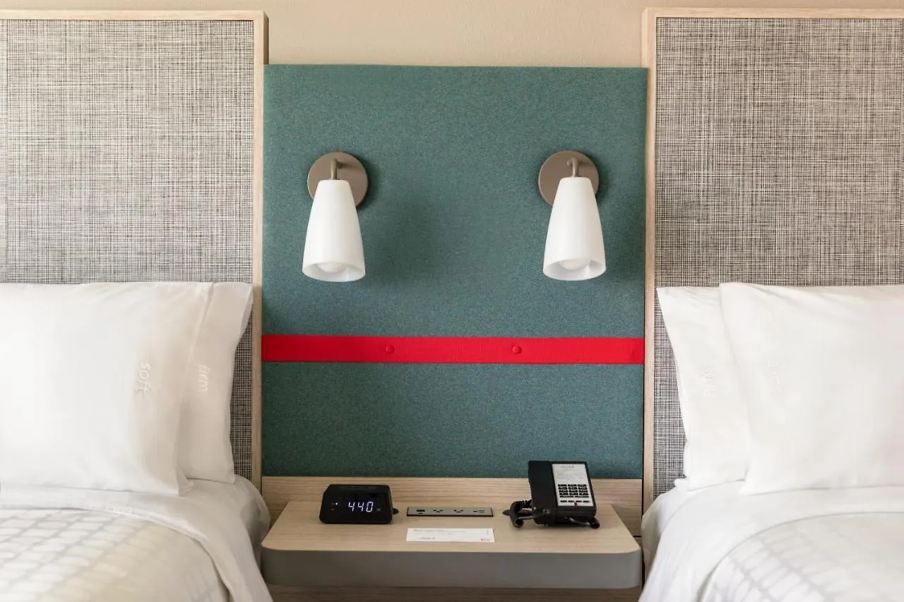 Avid - International Airport By Ihg 2*