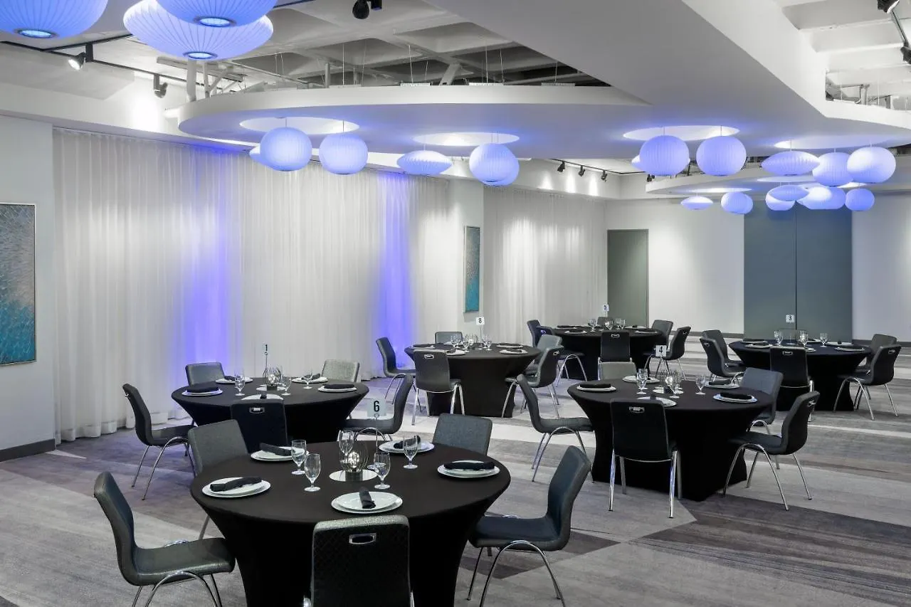 Aloft Downtown Hotel