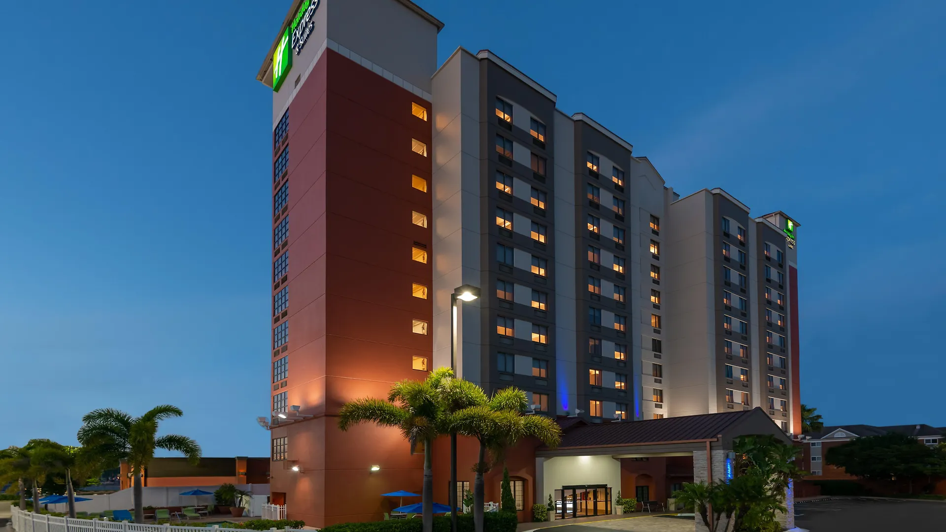 Express & - Nearest Universal By Ihg Ορλάντο