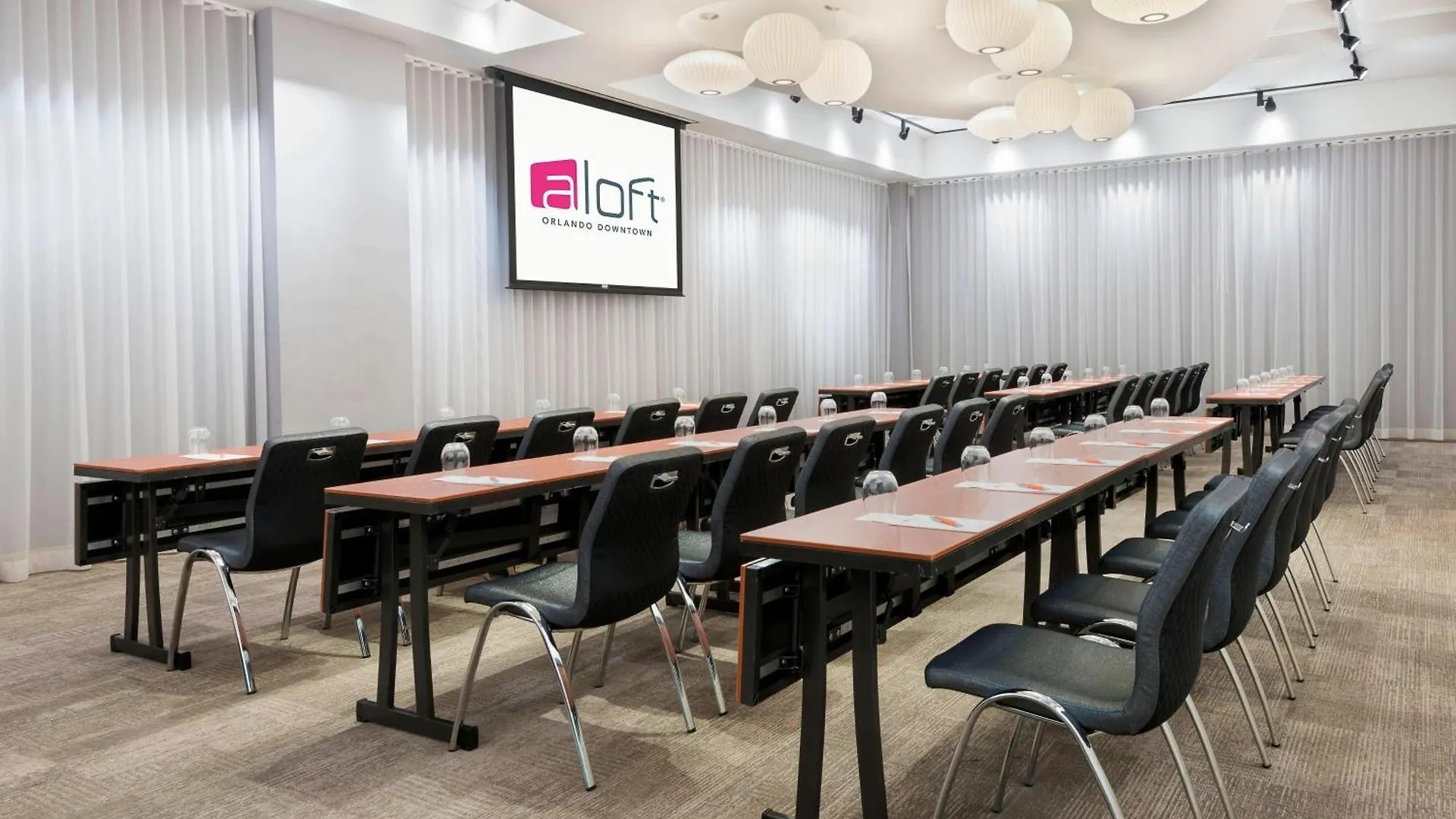 Hotel Aloft Downtown 3*