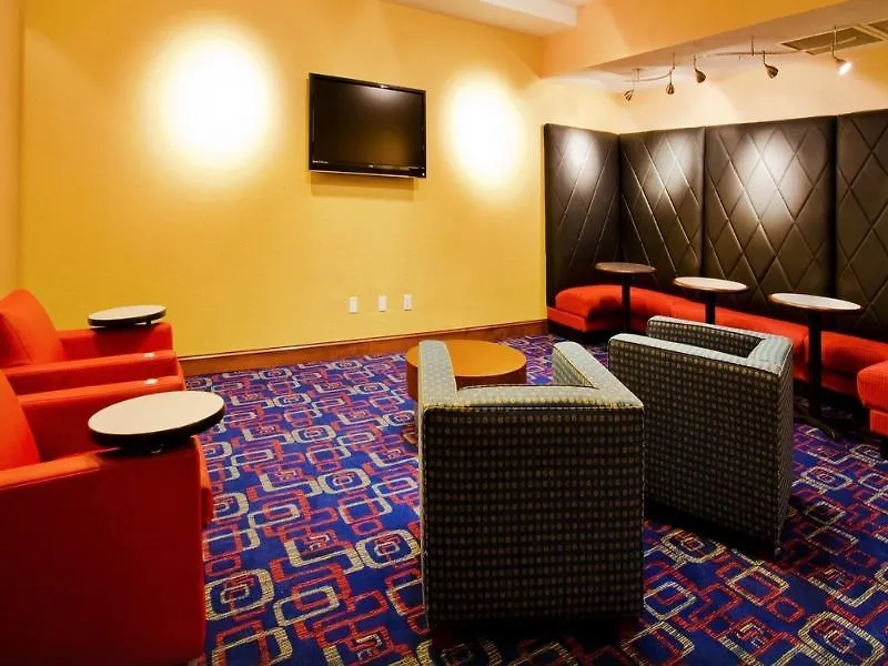 Express & - Nearest Universal By Ihg Ξενοδοχείο 3*
