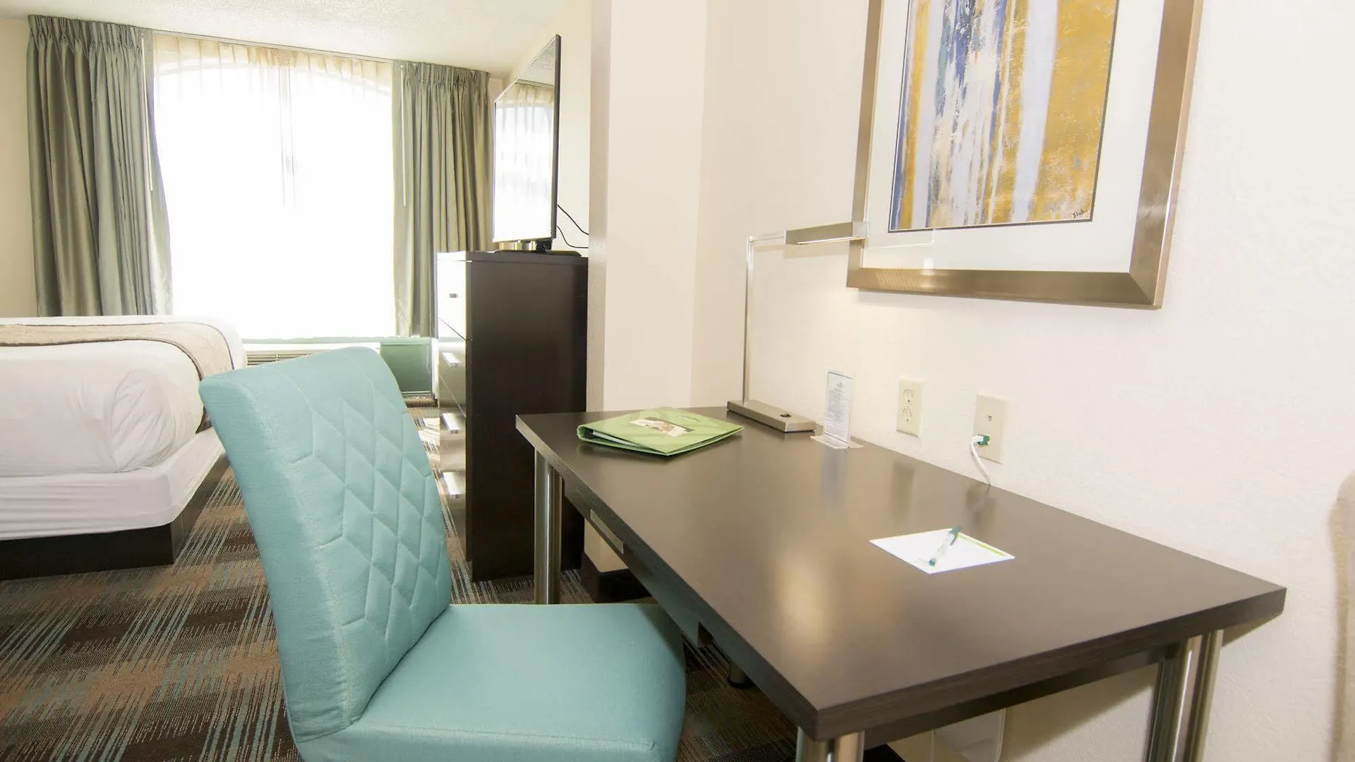 Wingate By Wyndham - International Airport- Free Hot Breakfast Hotel Orlando