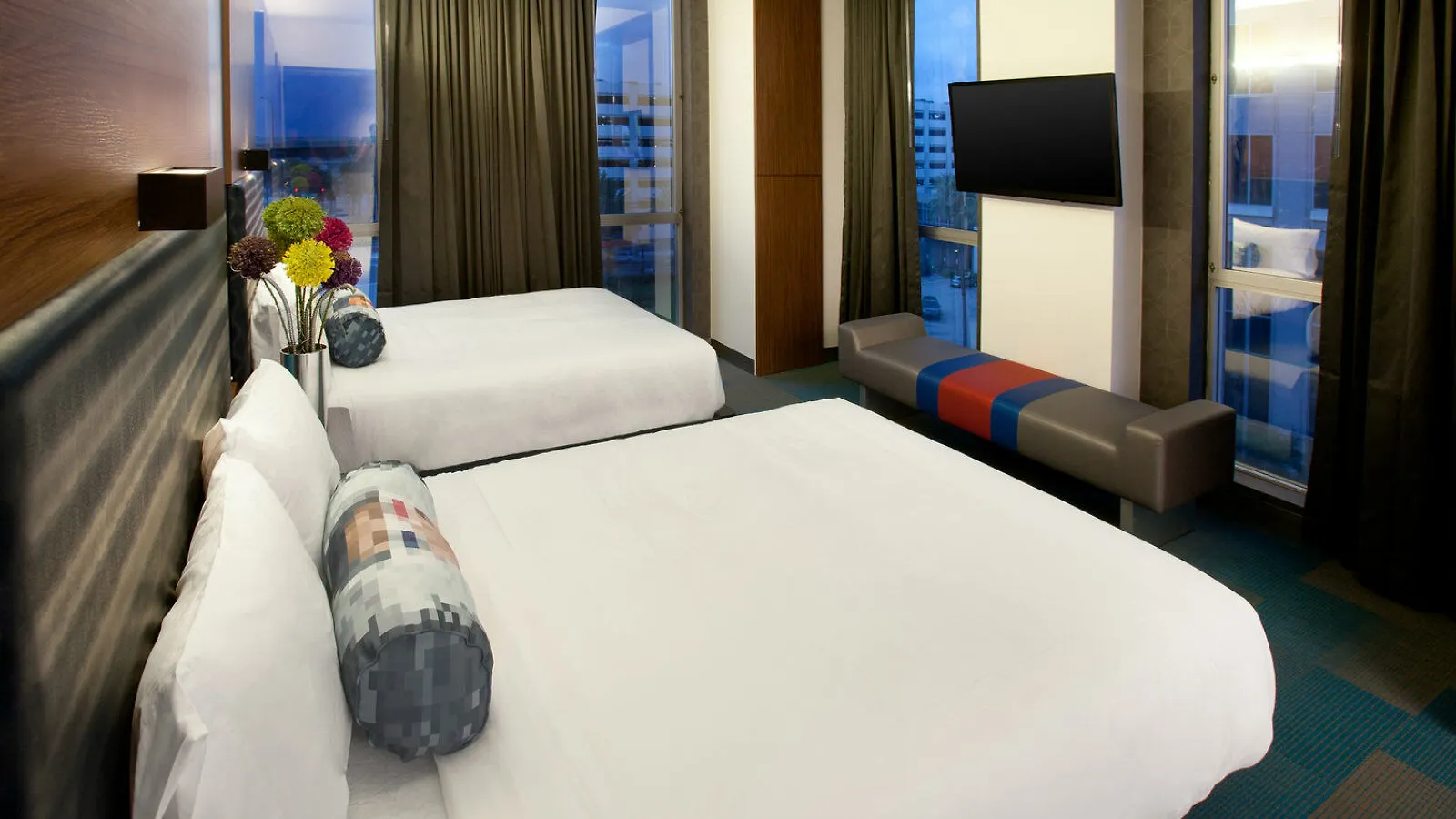 Aloft Downtown Hotel 3*