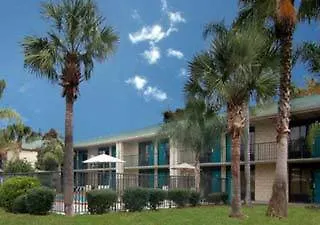 Hotel Quality & Airport 2*
