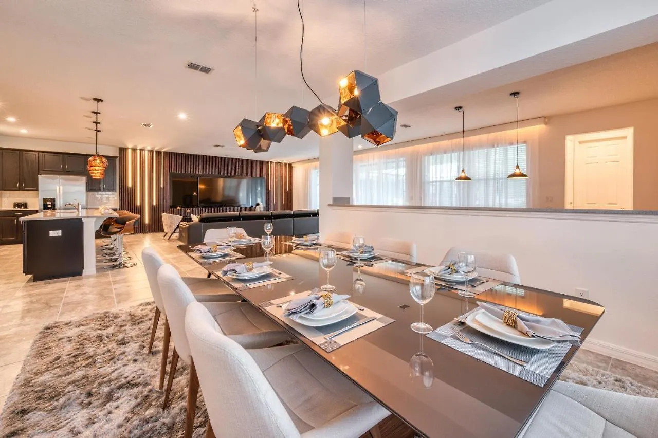 Elegant Brand New Nine Bedrooms House With Private Pool At Solara 8929 *