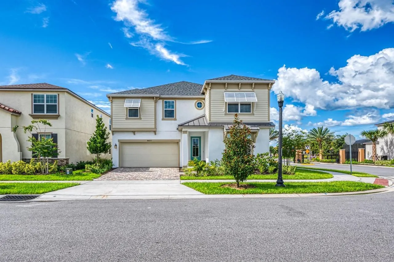 Elegant Brand New Nine Bedrooms House With Private Pool At Solara 8929 Villa