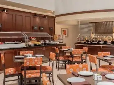 أجنحة إمباسي باي هيلتون أورلاندو إنترناشونال درايف آي درايف 360 Williamsburg