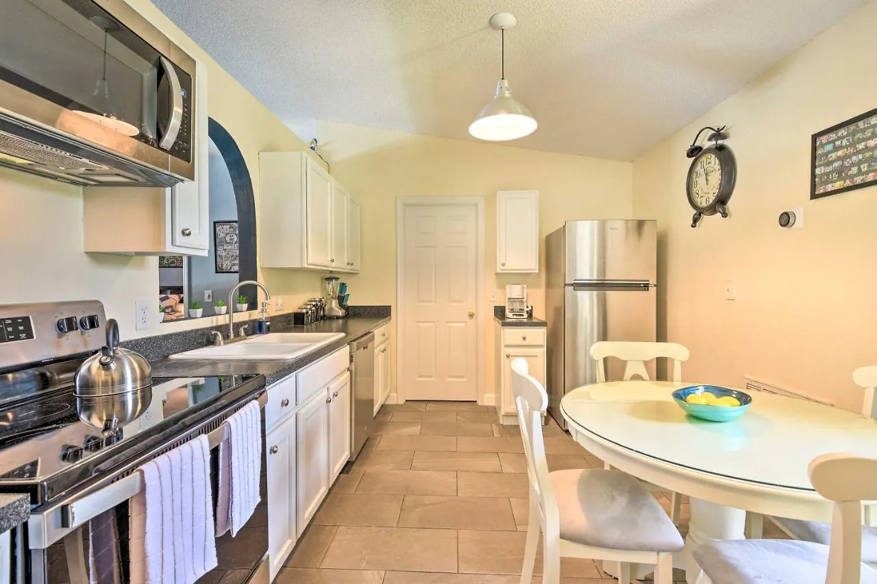 Holiday home Charming Clermont - 10 Miles To Parks! *