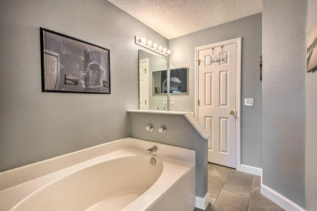 Charming Clermont - 10 Miles To Parks!
