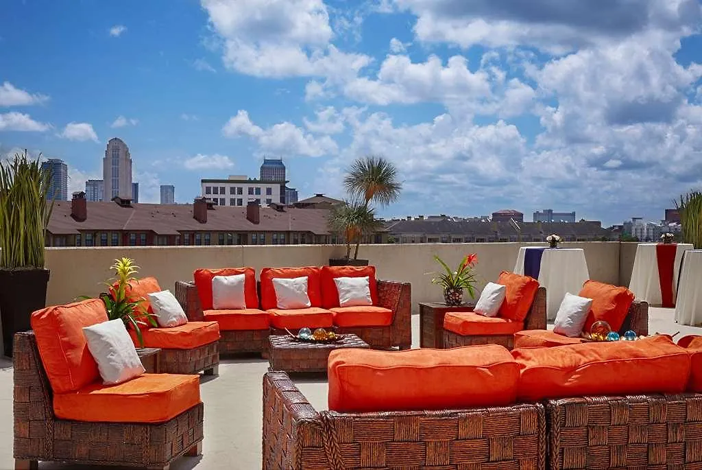 Doubletree By Hilton Downtown 4*