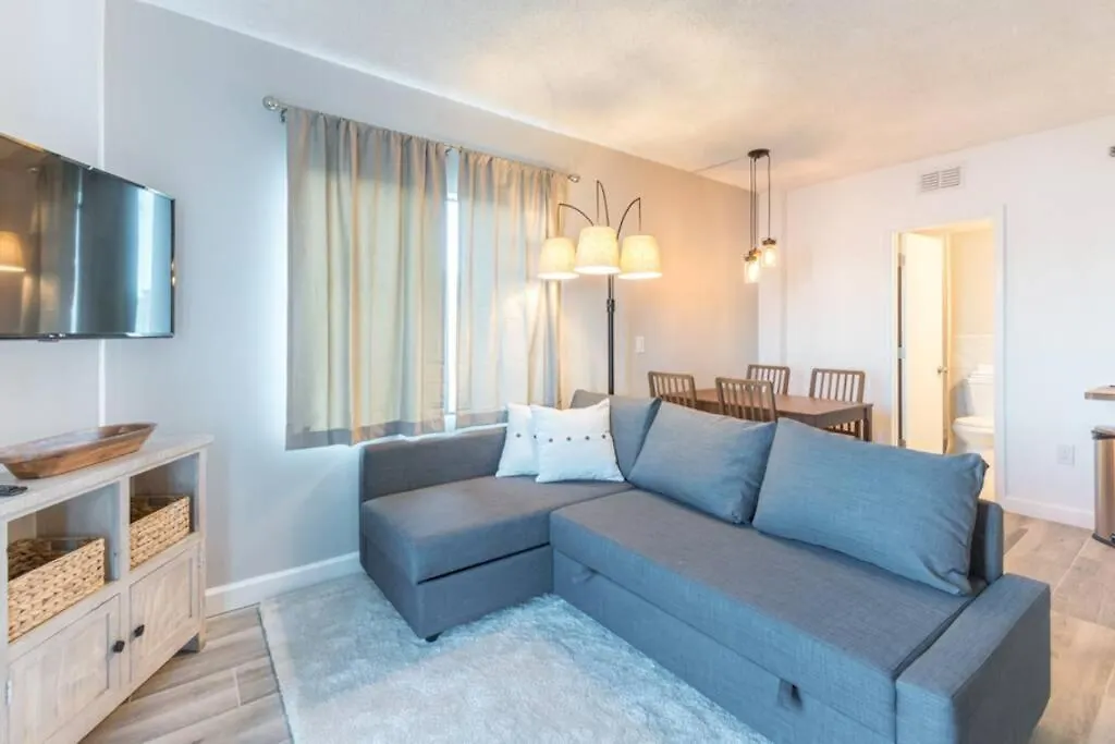 Apartment Deluxe W/ Lakeview - Free Parking/pool Orlando