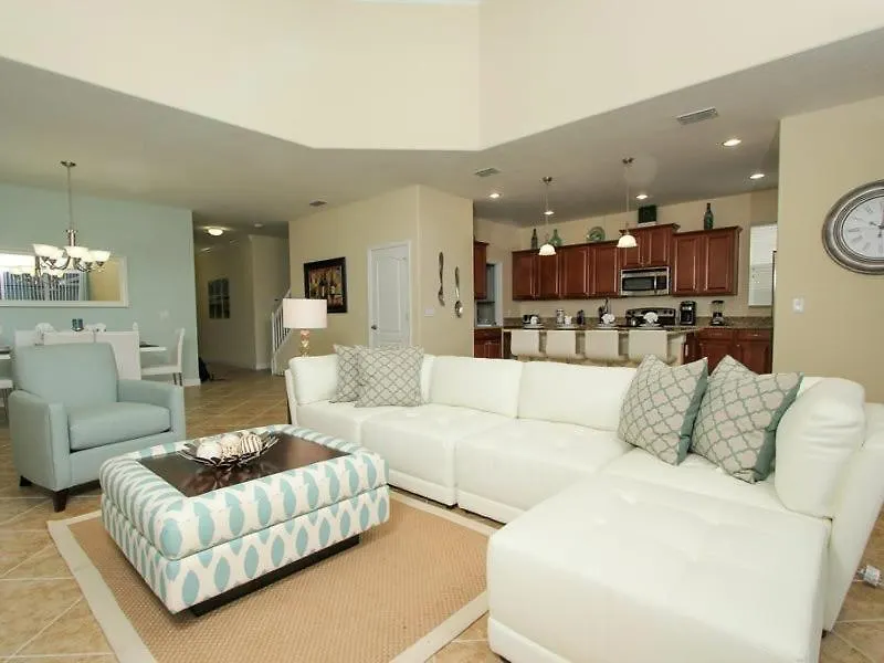 Stunning 5 Bedroom 5 Bath In Paradise Palms *